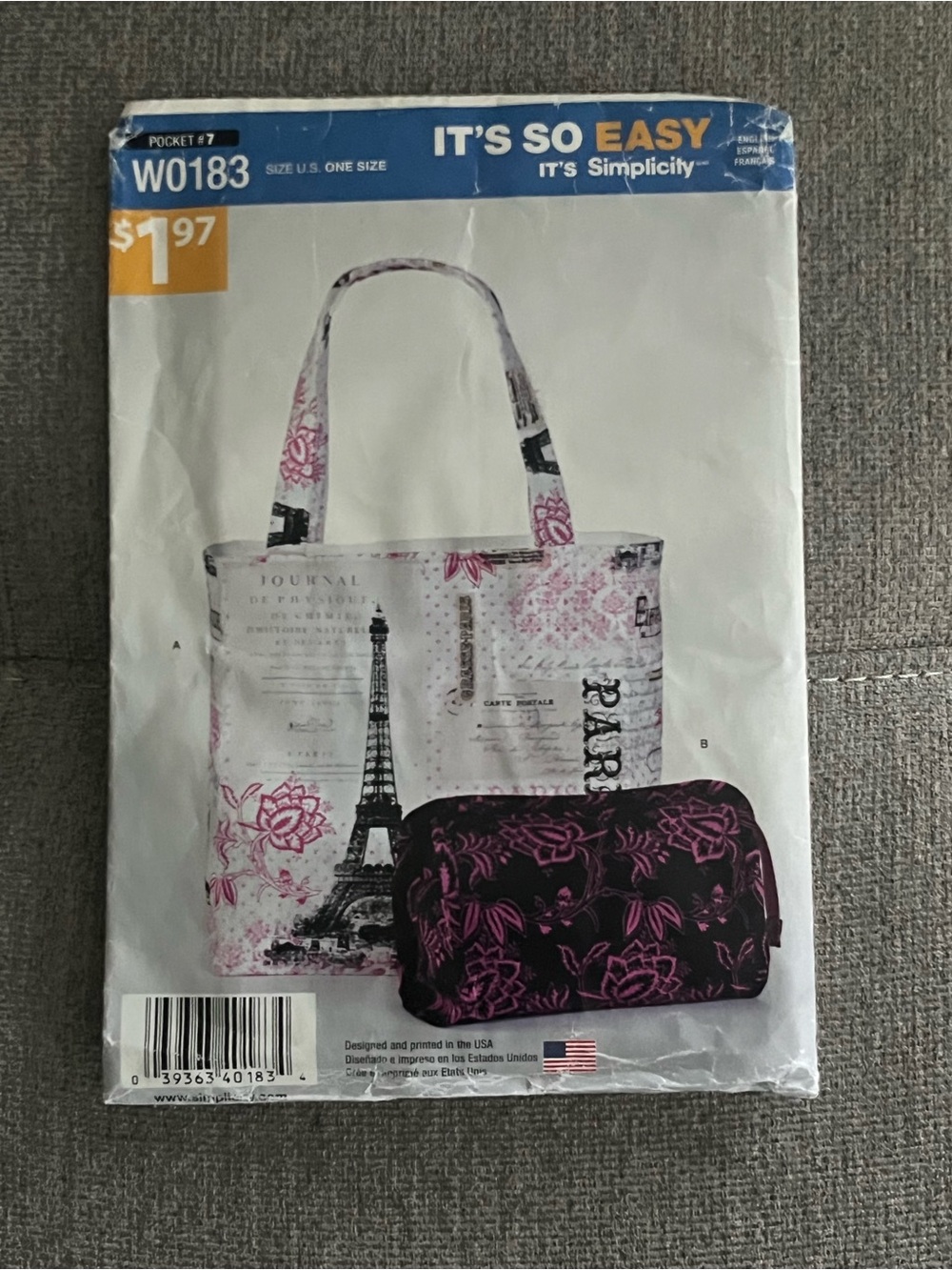 W0183 Simplicity It's So Easy
Sewing Pattern Totes Cosmetic Bag